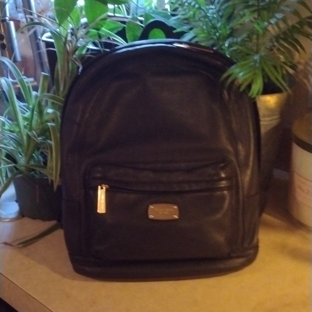 Michael kors back pack / purse